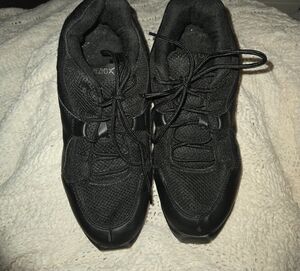 Capeziox Size 9.5 Dance Shoe Flexible Sneakers